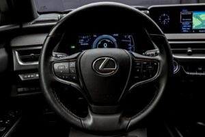 Lexus UX 250h 2020 9/15