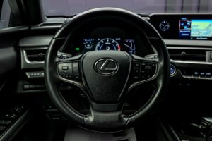 Lexus UX 250h 2021 9/15