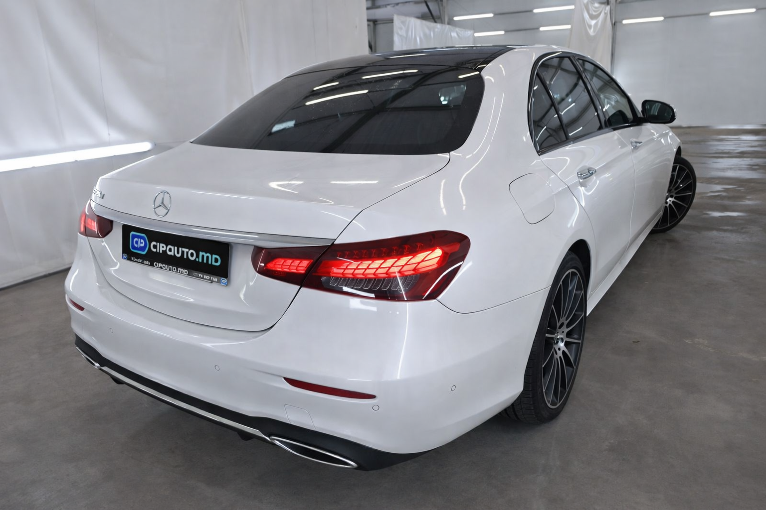 Mercedes-Benz E-Class 2020 3/9