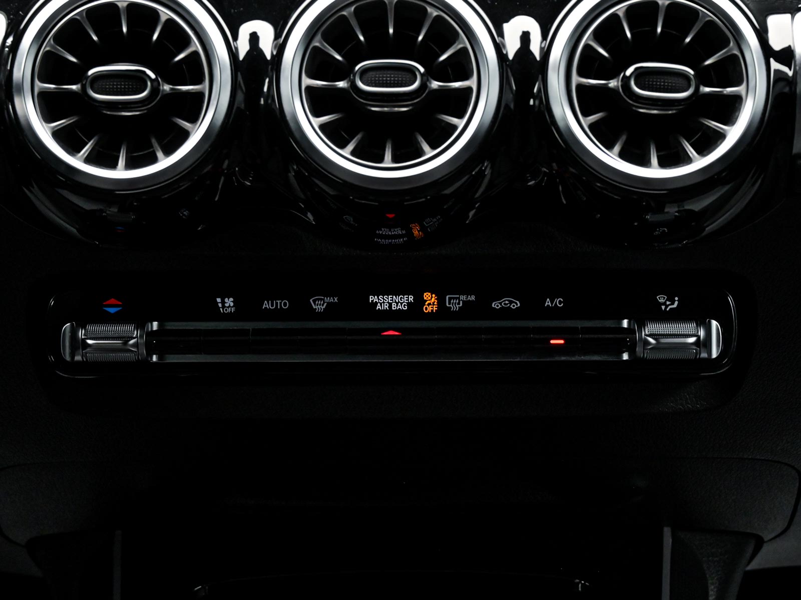 Mercedes-Benz GLB 2021 11/14