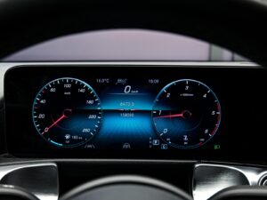 Mercedes-Benz GLB 2021 8/14