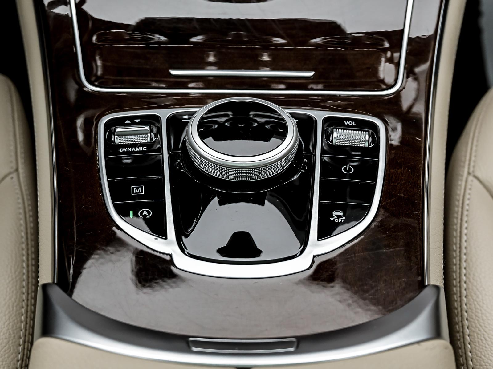 Mercedes-Benz GLC 2016 11/14