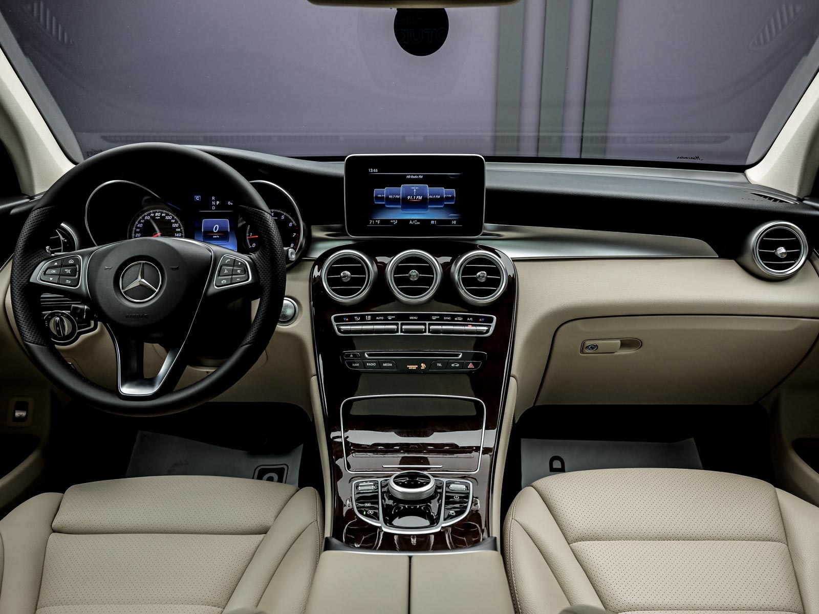 Mercedes-Benz GLC 2016 5/14