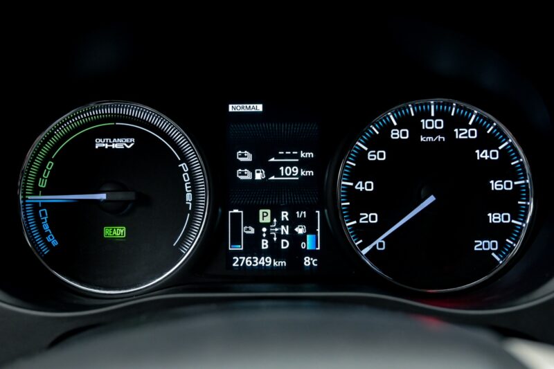 Mitsubishi Outlander 2013 8/14