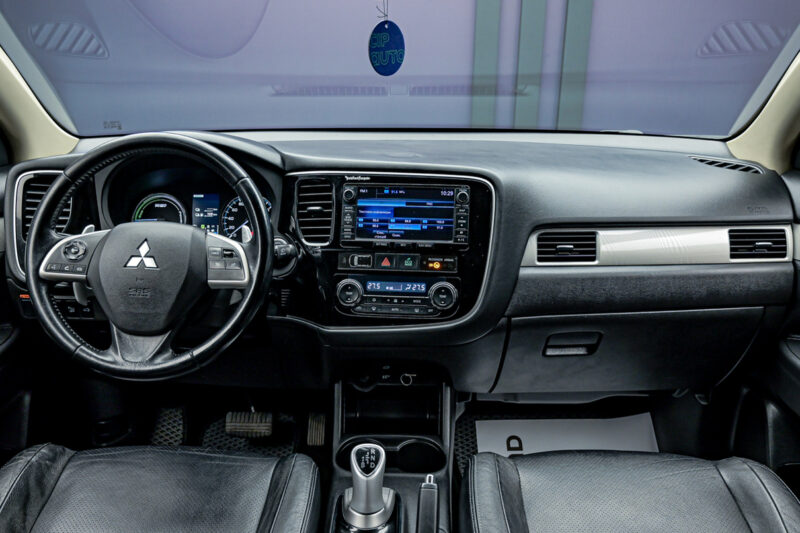 Mitsubishi Outlander 2013 5/14