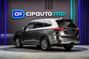 Mitsubishi Outlander 2020 2/14