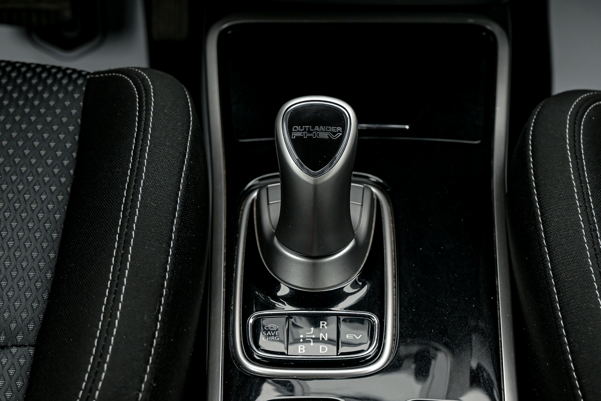 Mitsubishi Outlander 2020 11/13