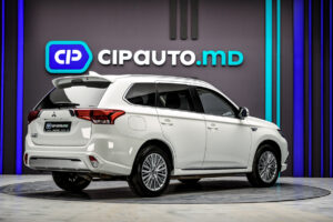 Mitsubishi Outlander 2020 3/13