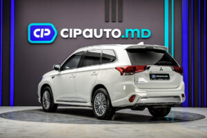 Mitsubishi Outlander 2020 2/13
