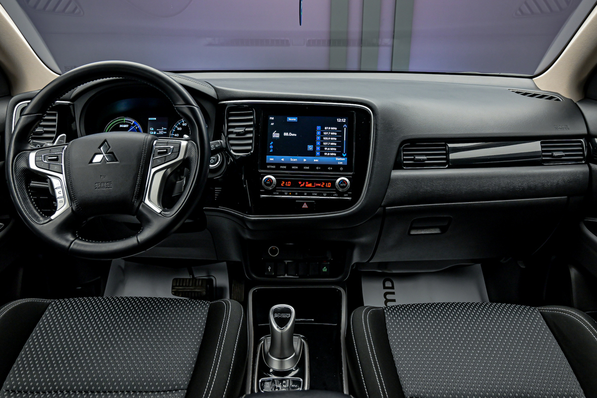 Mitsubishi Outlander 2020 5/13