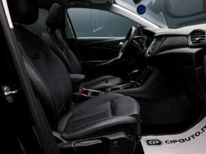 Opel Grandland X 2019 6/16