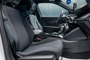 Peugeot 2008 2025 6/14