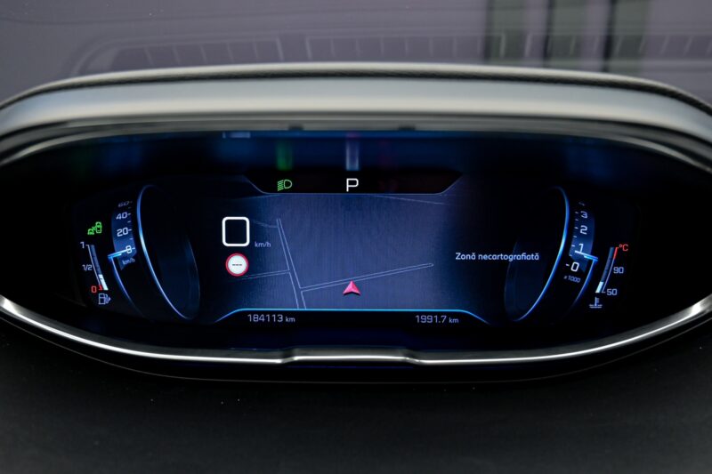 Peugeot 3008 2019 8/13