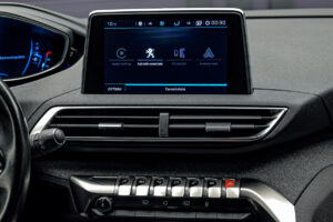 Peugeot 3008 2019 10/13