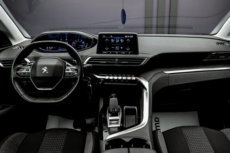 Peugeot 3008 2019 5/12
