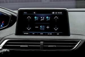 Peugeot 3008 2019 10/12