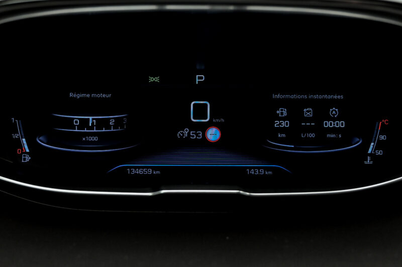 Peugeot 3008 2019 8/14