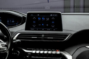 Peugeot 3008 2019 10/14