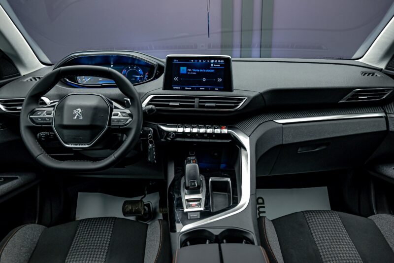 Peugeot 3008 2019 5/12