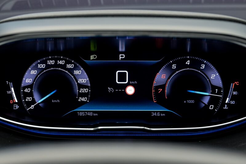 Peugeot 3008 2021 8/13