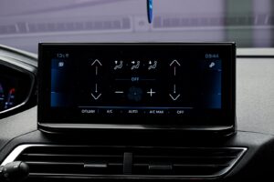 Peugeot 3008 2021 10/14