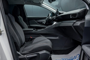 Peugeot 3008 2021 6/14