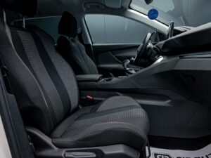 Peugeot 5008 2020 6/12