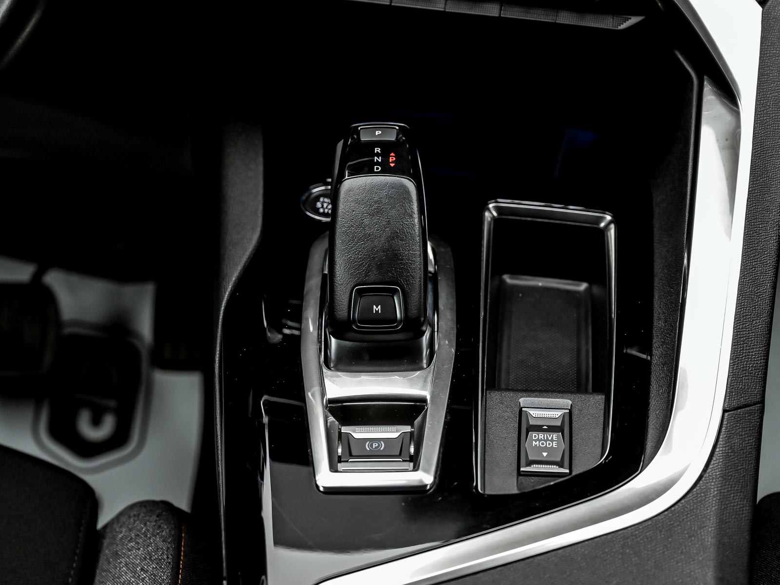 Peugeot 5008 2022 12/14