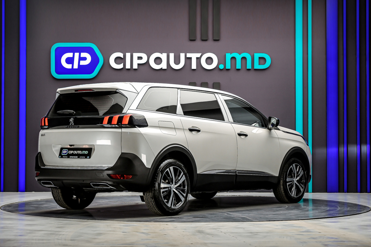 Peugeot 5008 2023 3/15