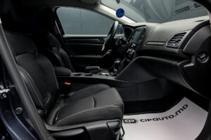 Renault Megane 2020 6/12