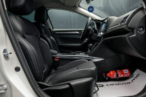 Renault Megane 2021 6/13