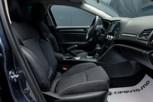 Renault Megane 2021 6/12