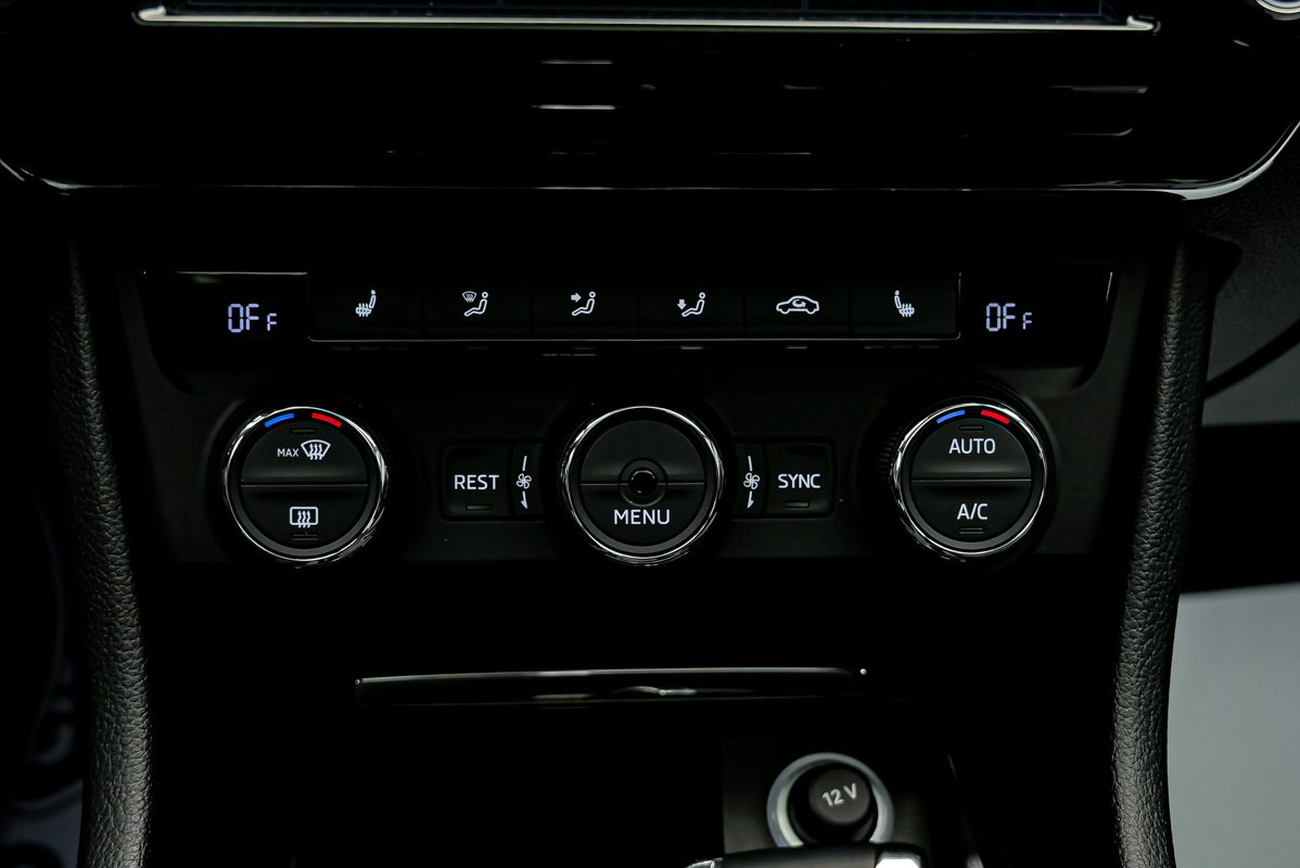 Skoda Superb 2017 11/15