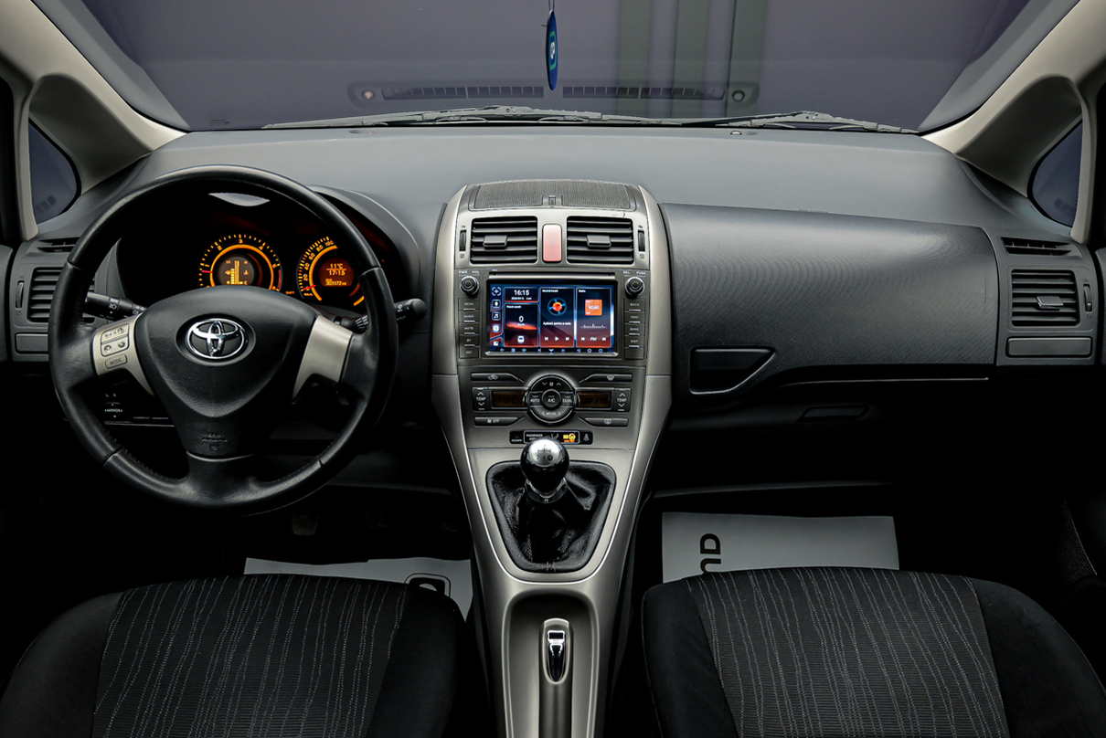 Toyota Auris 2007 5/12