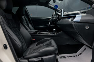 Toyota C-HR 2020 6/14