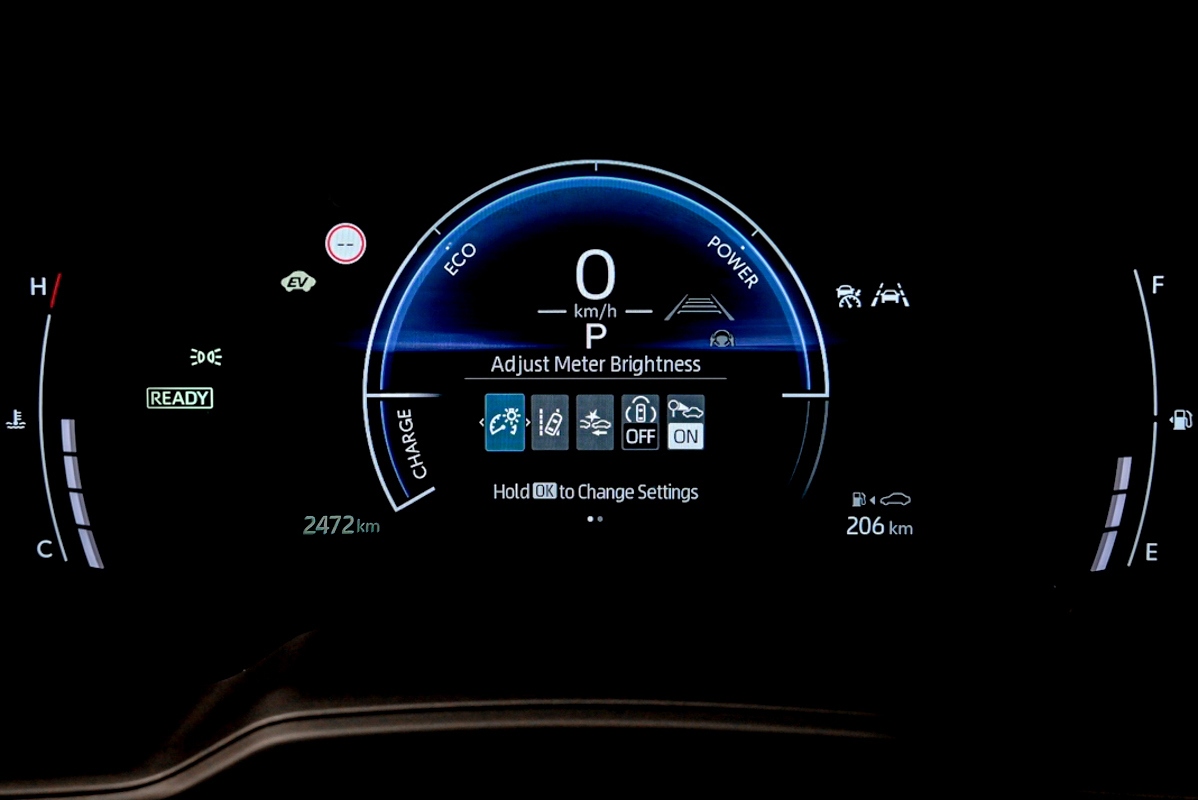 Toyota Corolla Cross 2025 13/14