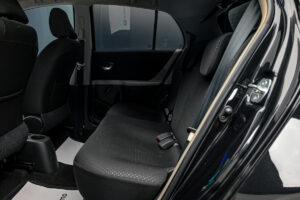 Toyota Yaris 2011 7/13