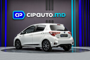 Toyota Yaris 2018 2/13