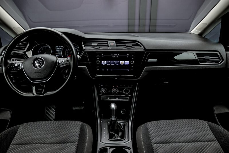 Volkswagen Touran 2017 5/14