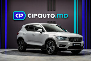 Volvo XC40 2020 4/13