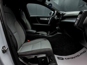 Volvo XC40 2020 6/13