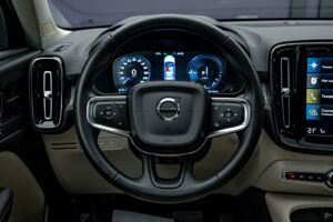 Volvo XC40 2021 9/14
