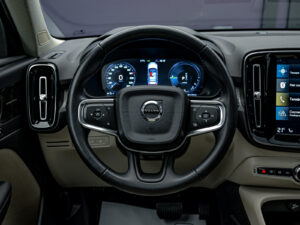 Volvo XC40 2021 9/14