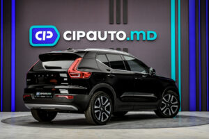 Volvo XC40 2021 3/14