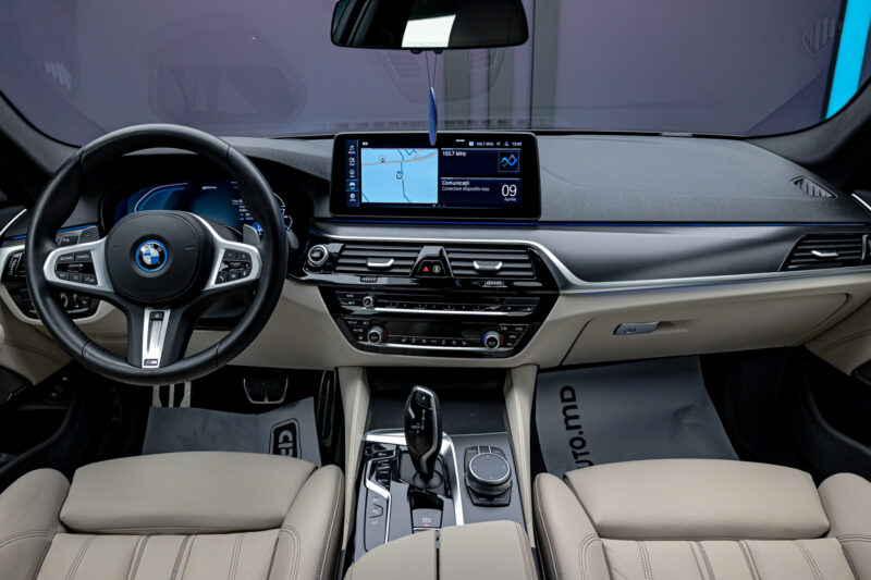 BMW 5 Series 530e2021 5/92