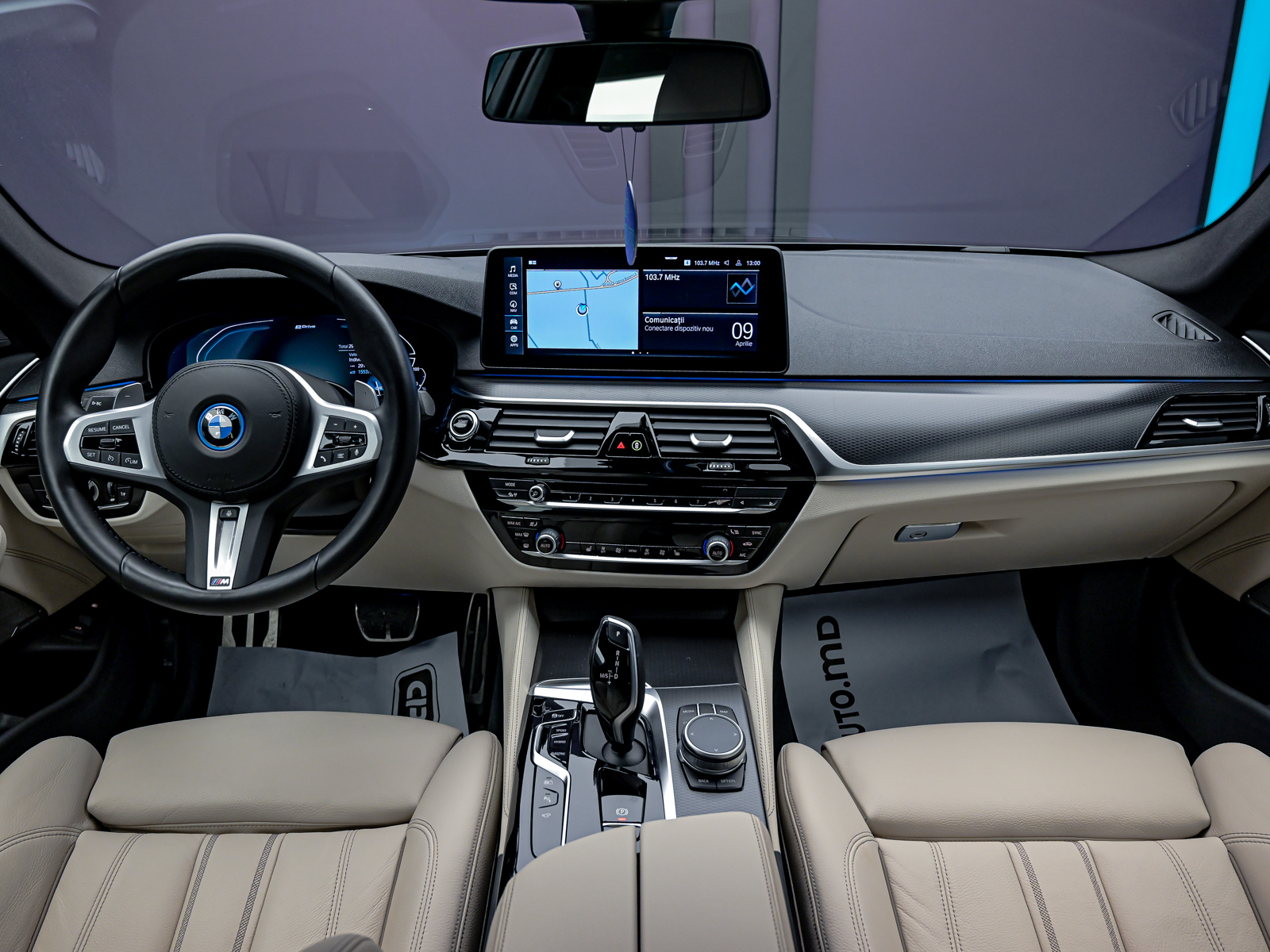 BMW 5 Series 530e2021 5/92