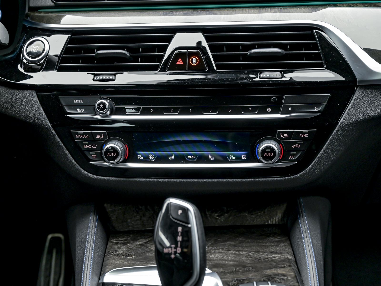 BMW 5 Series 530e2021 11/15