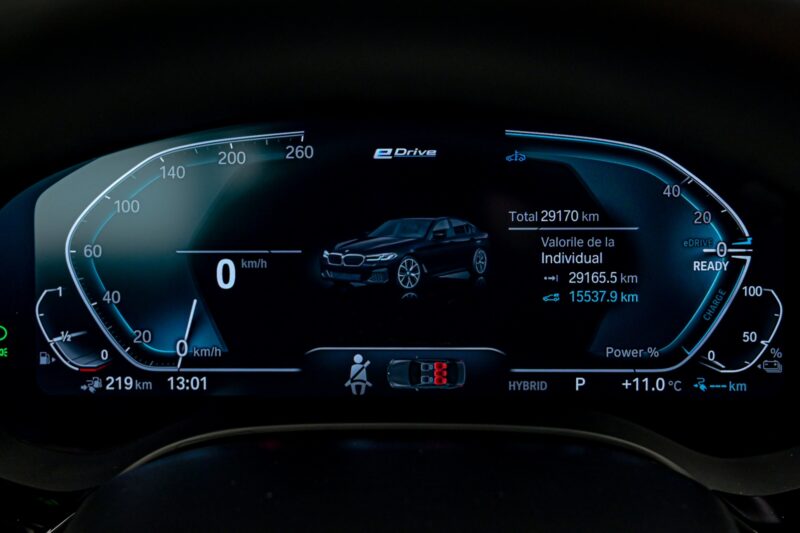 BMW 5 Series 530e2021 8/92