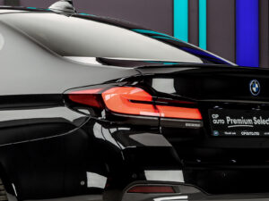 BMW 5 Series 530e2021 48/92