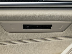 BMW 5 Series 530e2021 57/92